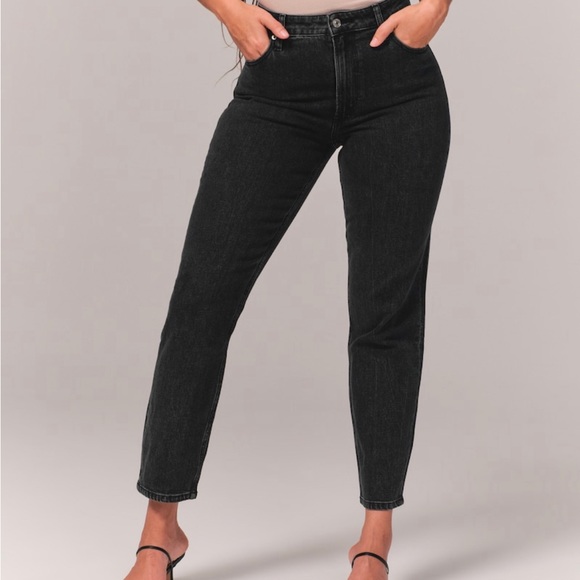 Abercrombie & Fitch; Curve Love, The Mom High Rise - Black - Picture 4 of 9